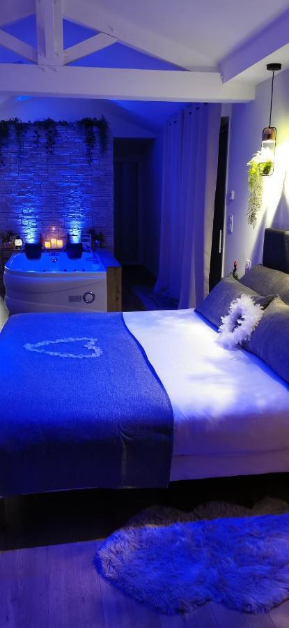 L'Essentiel - Love 5 Etoiles Talmont-Saint-Hilaire Exterior photo