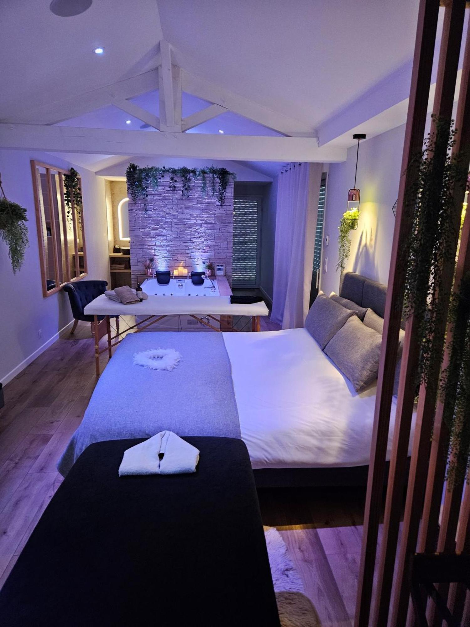 L'Essentiel - Love 5 Etoiles Talmont-Saint-Hilaire Exterior photo